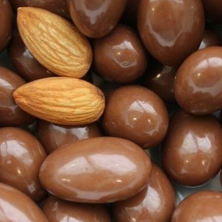 B/1kg ALMENDRA CHOCO LECHE SNACKS